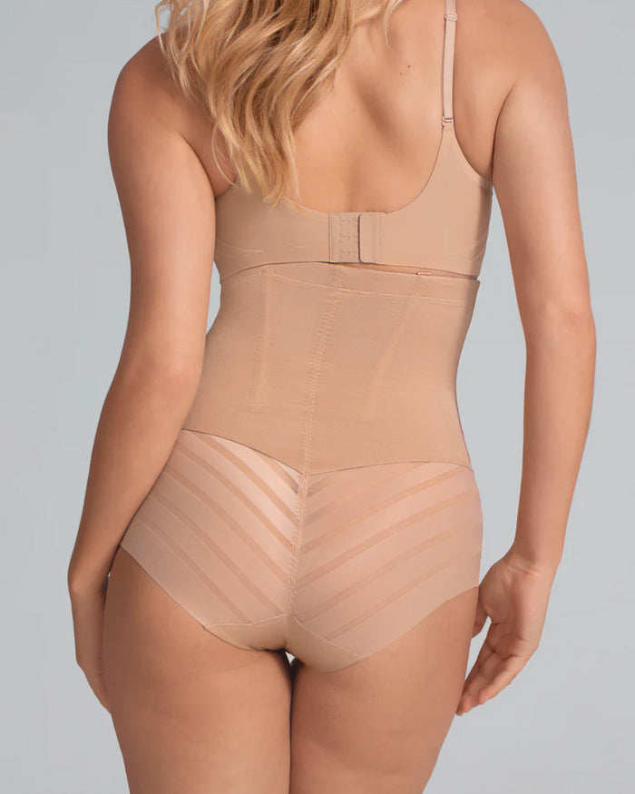 Lysavienne – High-Waist Mesh Shaping Panties