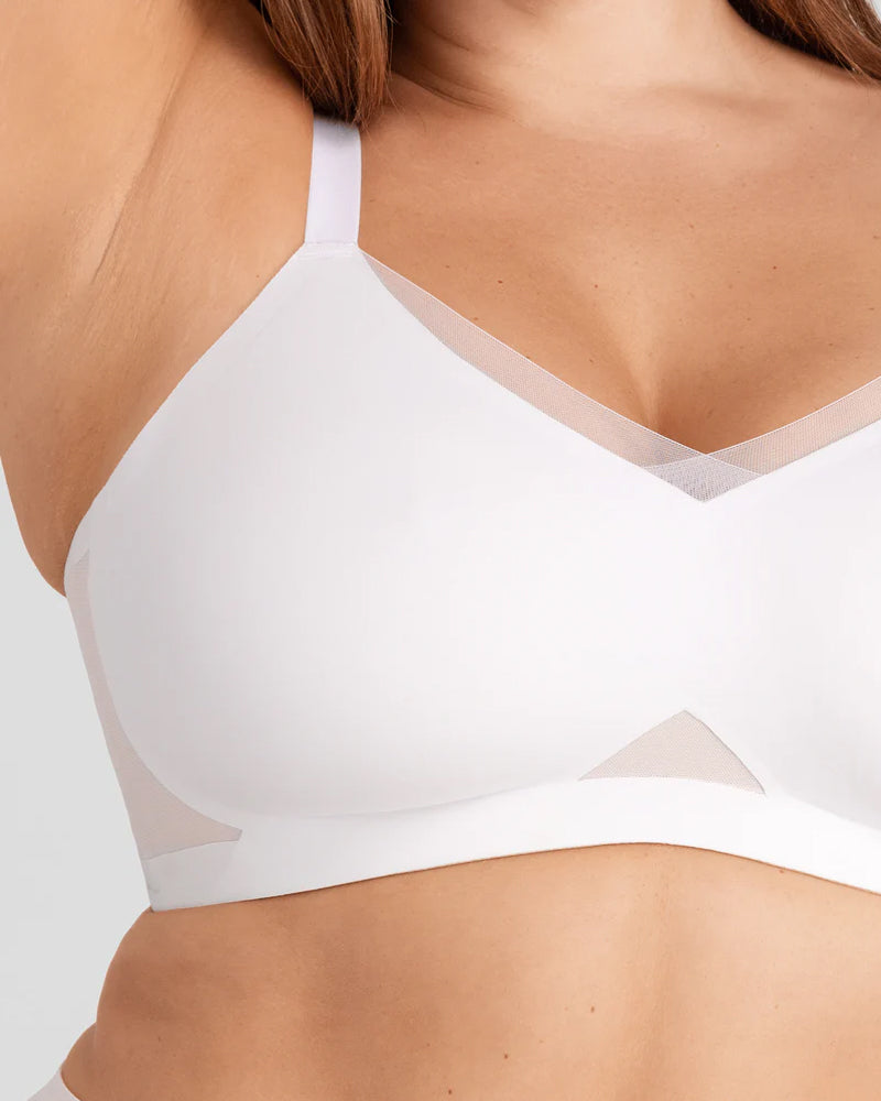 Selvarisse – V-Neck Mesh Seamless Cross Bra
