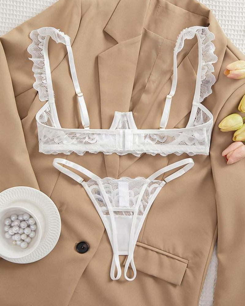 Selvaria – Lace Underwire Bra & Thong Set