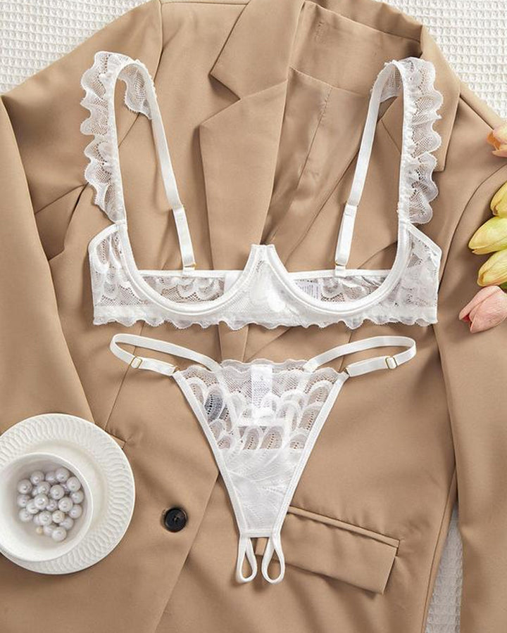Selvaria – Lace Underwire Bra & Thong Set