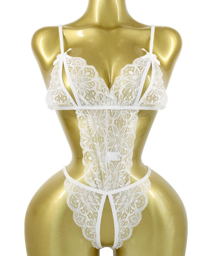 Ophyrella – Sheer Floral Lace Backless Pajamas