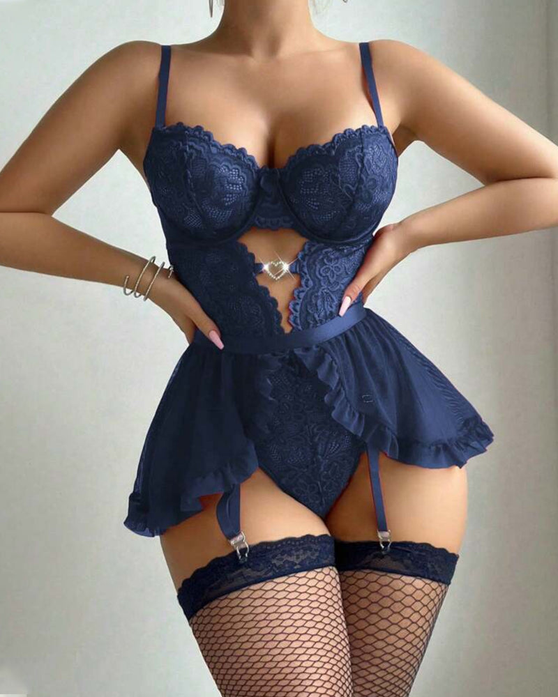 Virelia – Lace Heart Pajama Set
