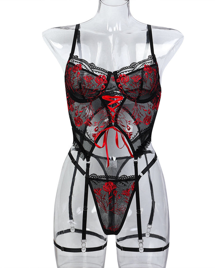 Melantha – Floral Embroidered Pajama Set