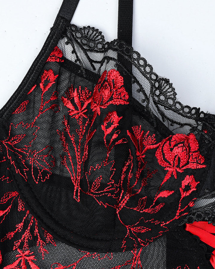 Melantha – Floral Embroidered Pajama Set