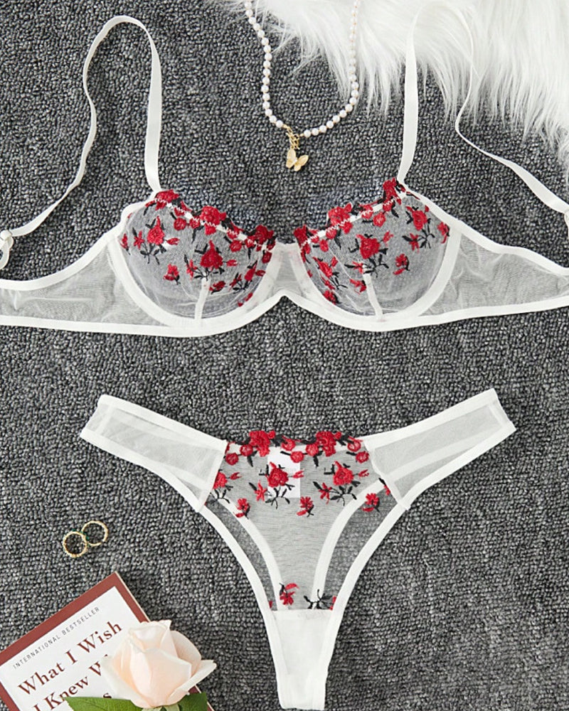 Elara – Lace Flower Bra Set