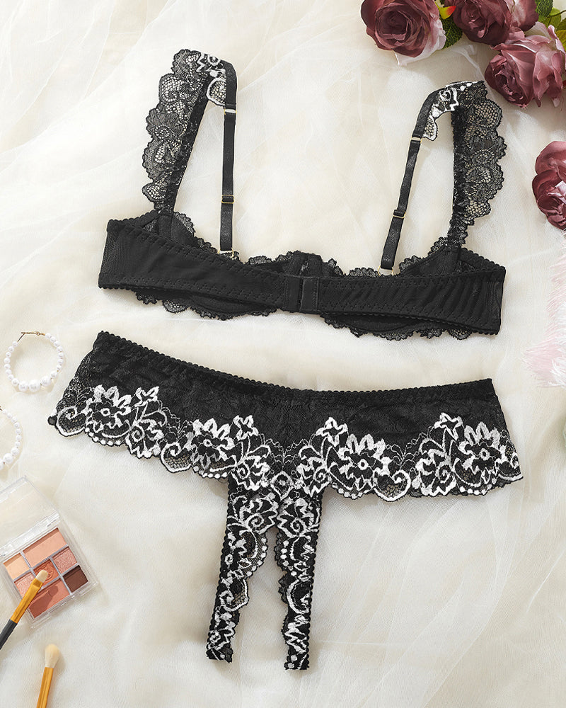 Novara – Lace Mesh Bra & Underwear Set