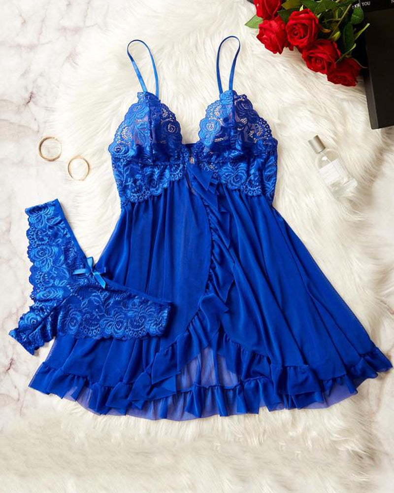 Sylvaira – Lace Ruffle Suspender Nightdress Set