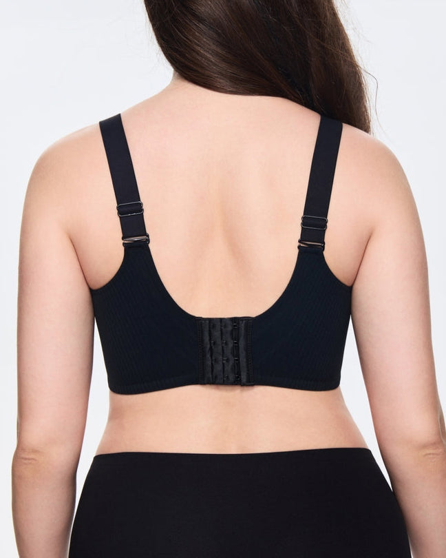 Sylvianne – V-Neck Wireless Lace Push-Up Bra