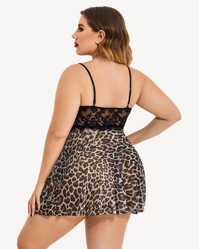 Calyssa – Plus Size Heart Lace Nightdress