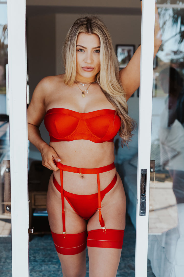 Odette – Halter Lingerie Set