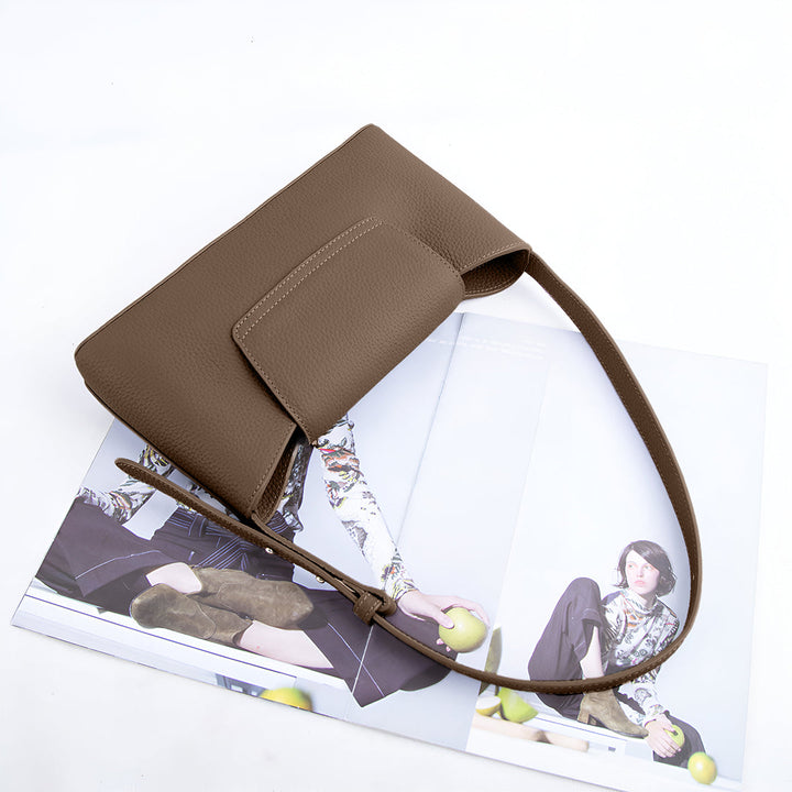 Lyra Shoulder Bag