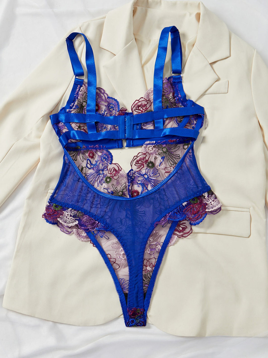 Sylvarenneisca – Embroidered Bodysuit