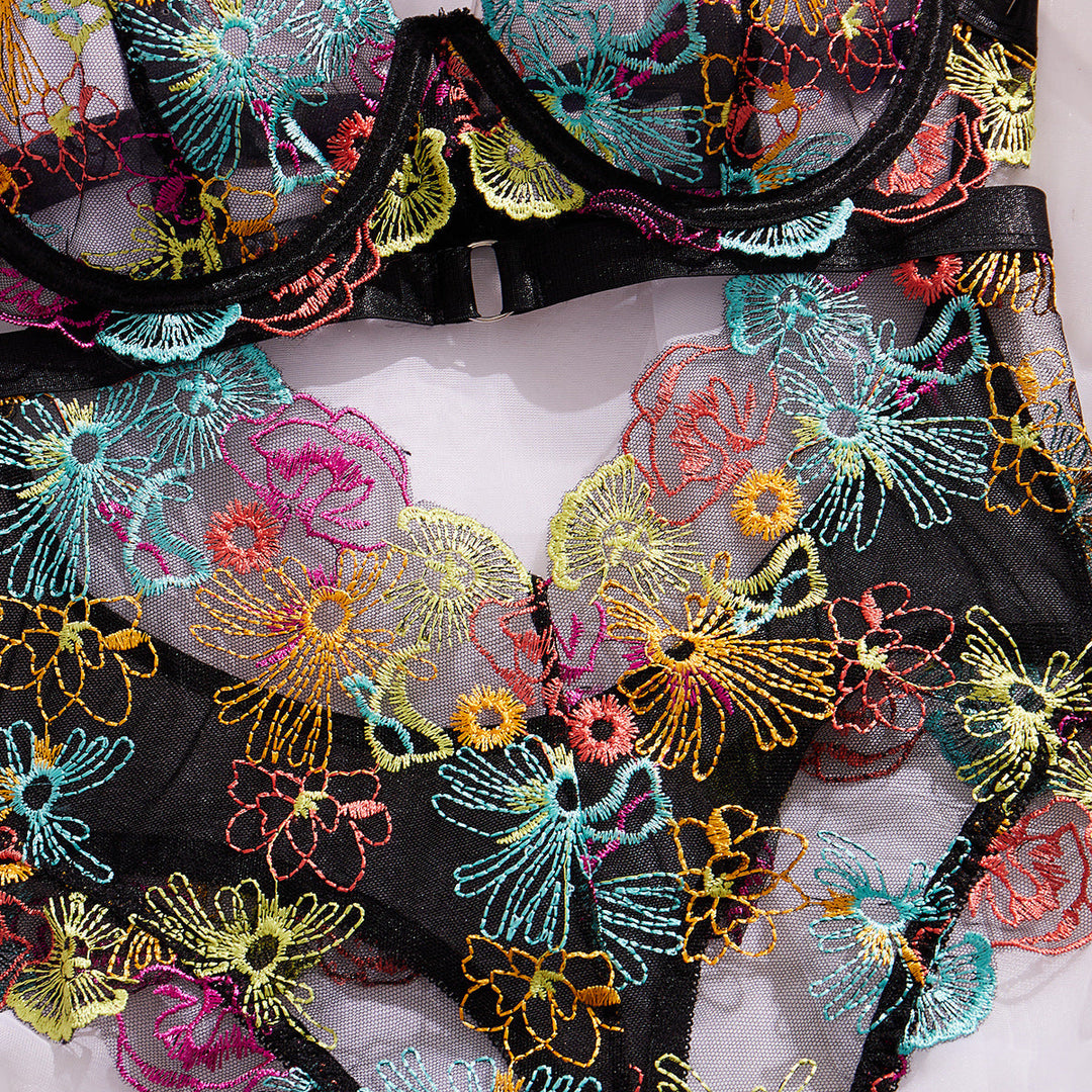 Sylvarenneisca – Embroidered Bodysuit