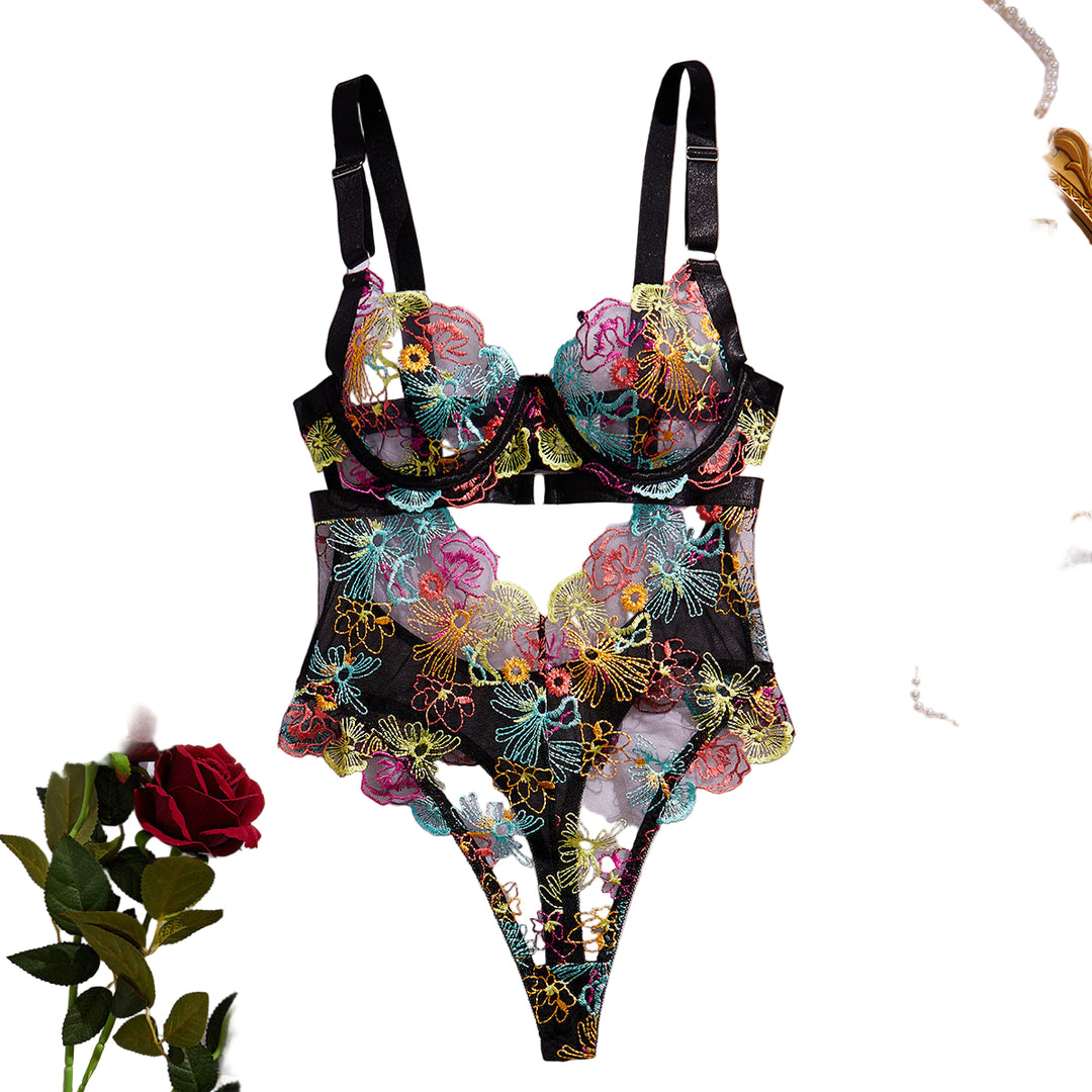 Sylvarenneisca – Embroidered Bodysuit