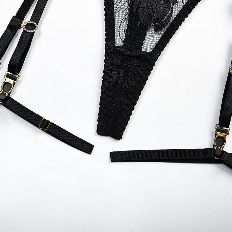 Helena – Black Lace Lingerie Set