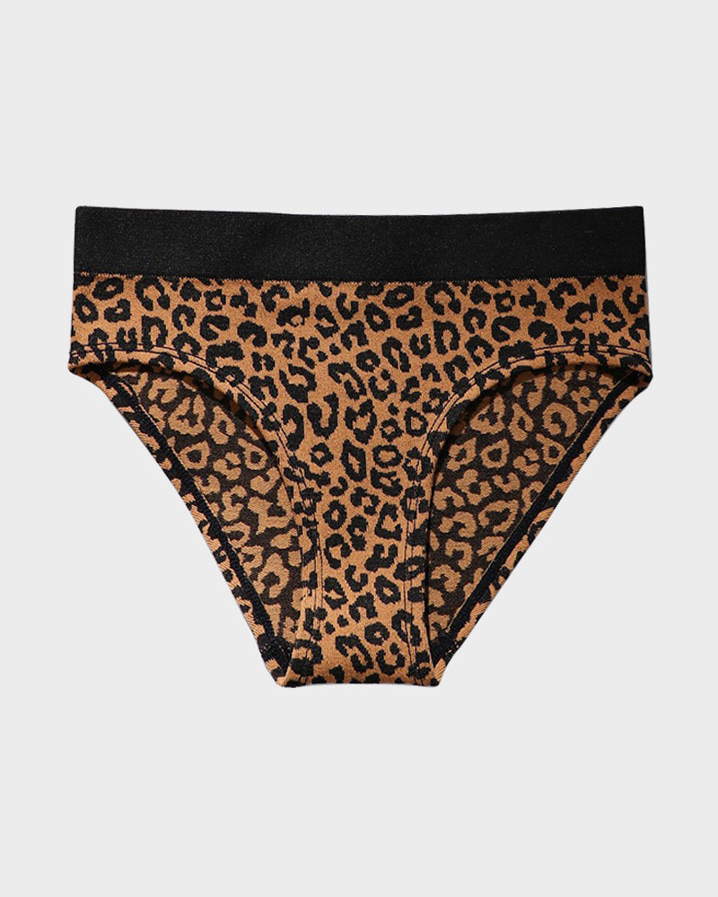 Cyralissei – Seamless Knitted Low-Rise Brief Panty